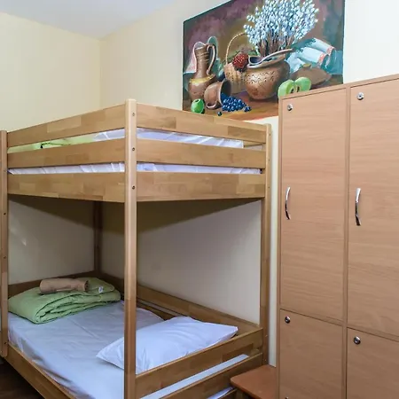 Botanic Globus Hostel